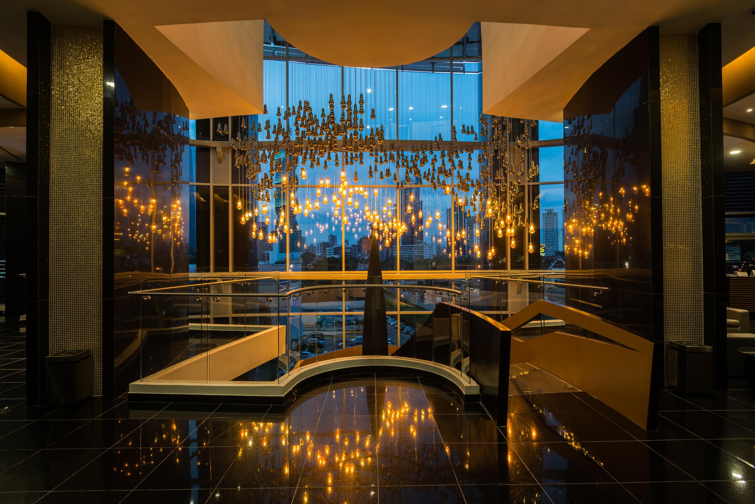 Hotel Las Americas Golden Tower Panama Bagian luar foto The interior of the hotel