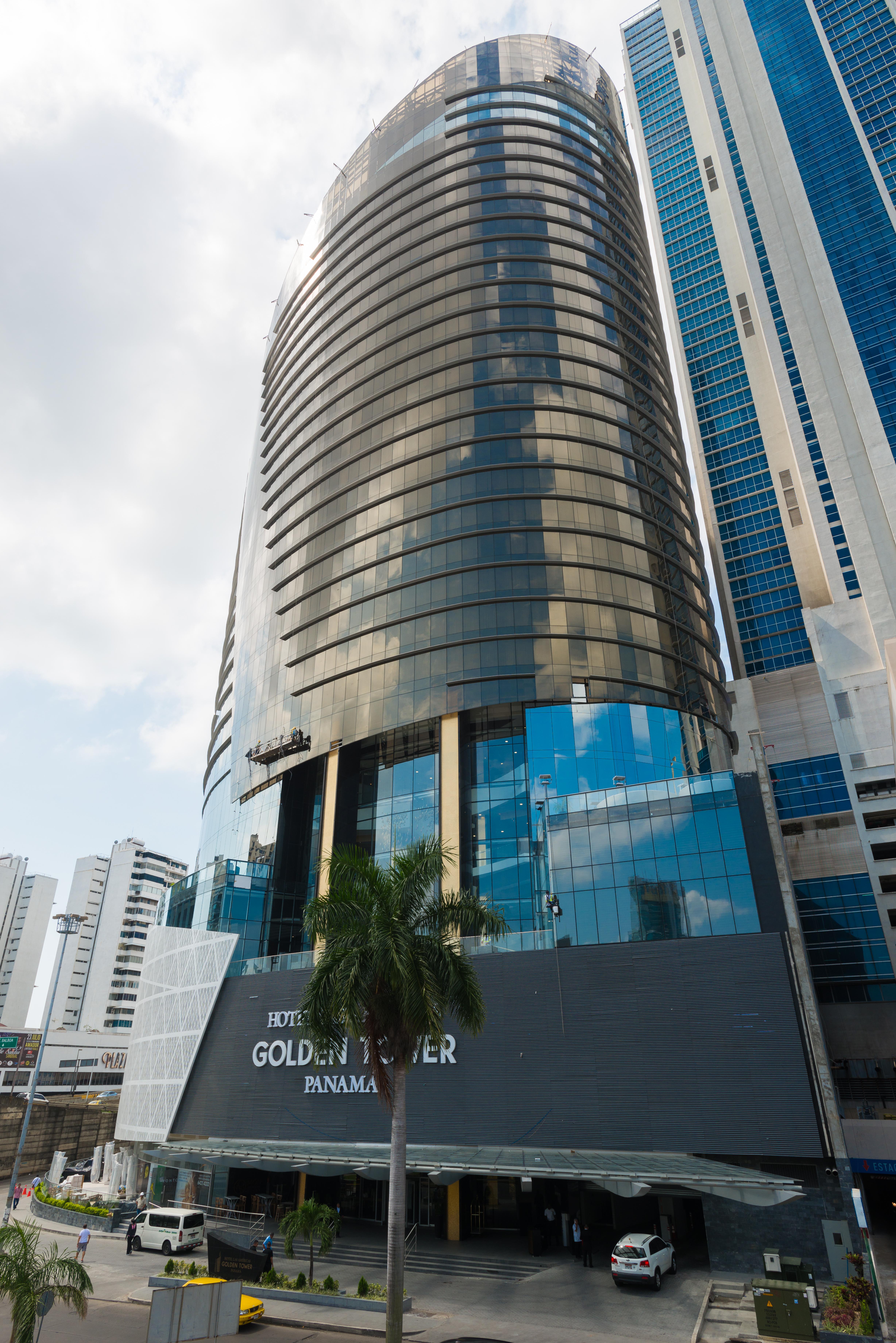 Hotel Las Americas Golden Tower Panama Bagian luar foto The building's facade