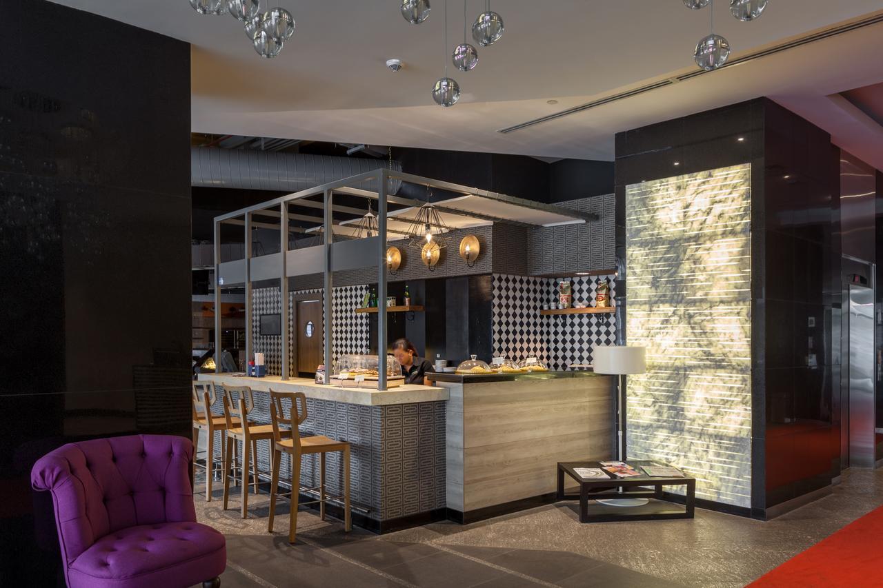 Hotel Las Americas Golden Tower Panama Bagian luar foto The kitchen at the restaurant